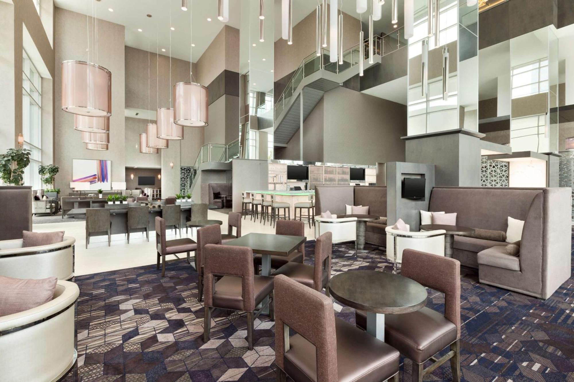 Embassy Suites By Hilton Charlotte Uptown Exterior photo